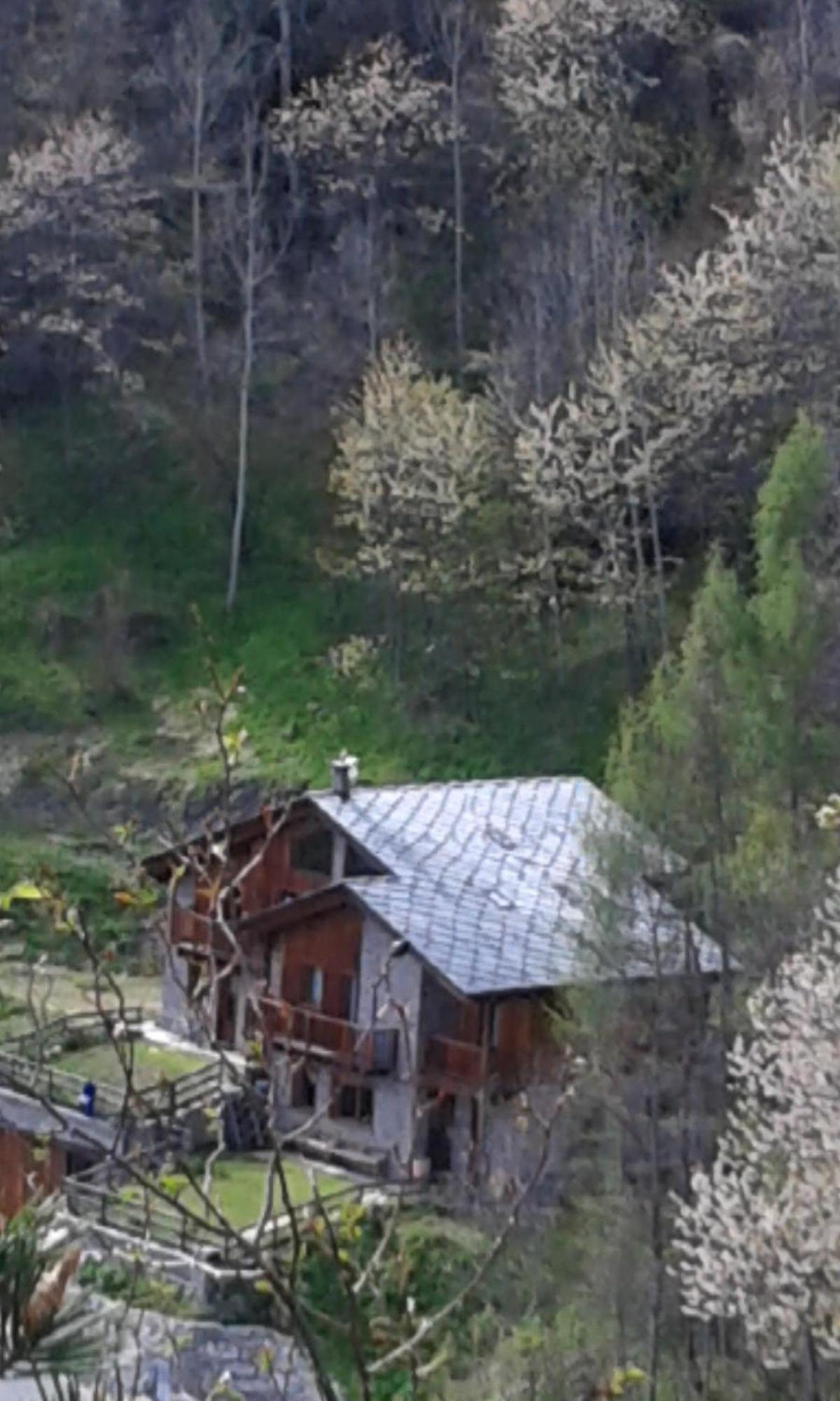 Artemisia B&B Ла-Саль Экстерьер фото